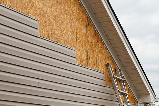 24/7 Emergency Siding experts in Columbia Station, OH